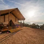 Glamping Tents And Mobile Homes Trasorka Veli Lošinj