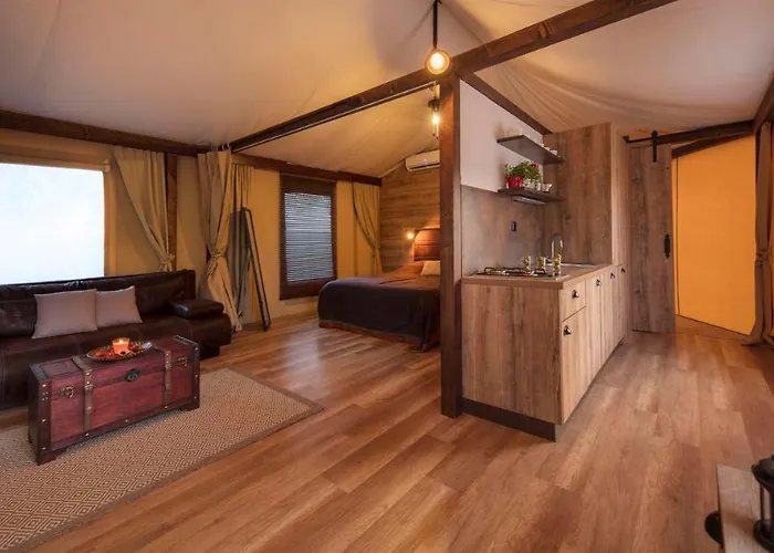 Glamping Tents And Mobile Homes Trasorka