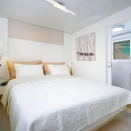 Glamping Tents And Mobile Homes Trasorka Campsite
