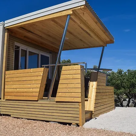 Glamping Tents And Mobile Homes Trasorka Кемпинг Вели-Лошинь